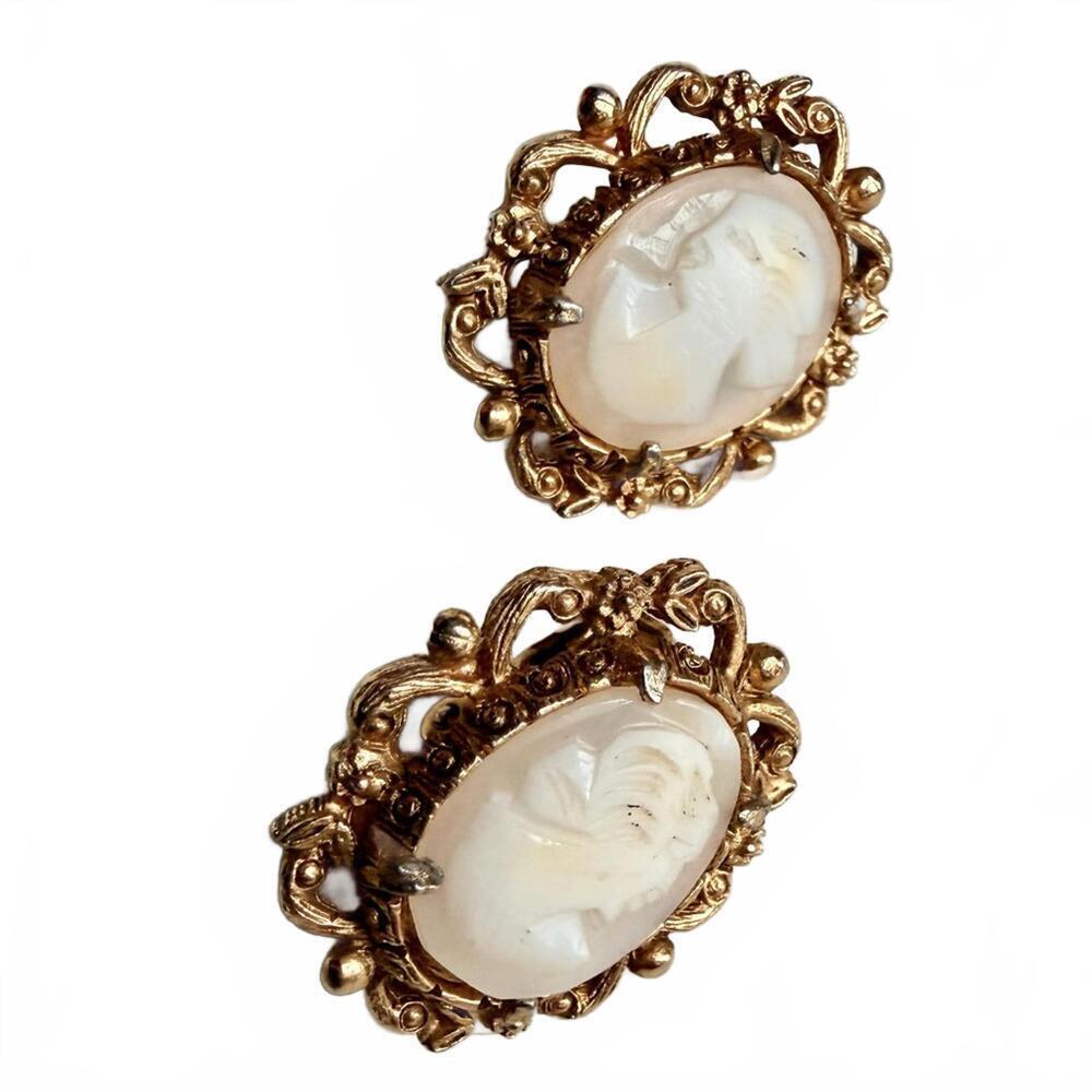 Vintage Florenza Cameo Clip On Gold Tone Earrings Victorian Revival